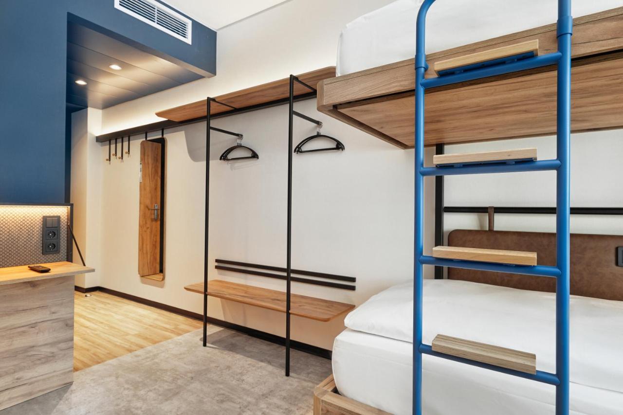 H2 Hotel Duesseldorf City Екстер'єр фото