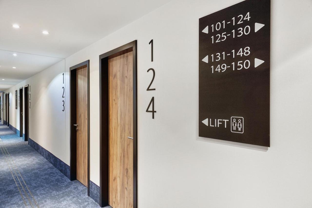 H2 Hotel Duesseldorf City Екстер'єр фото
